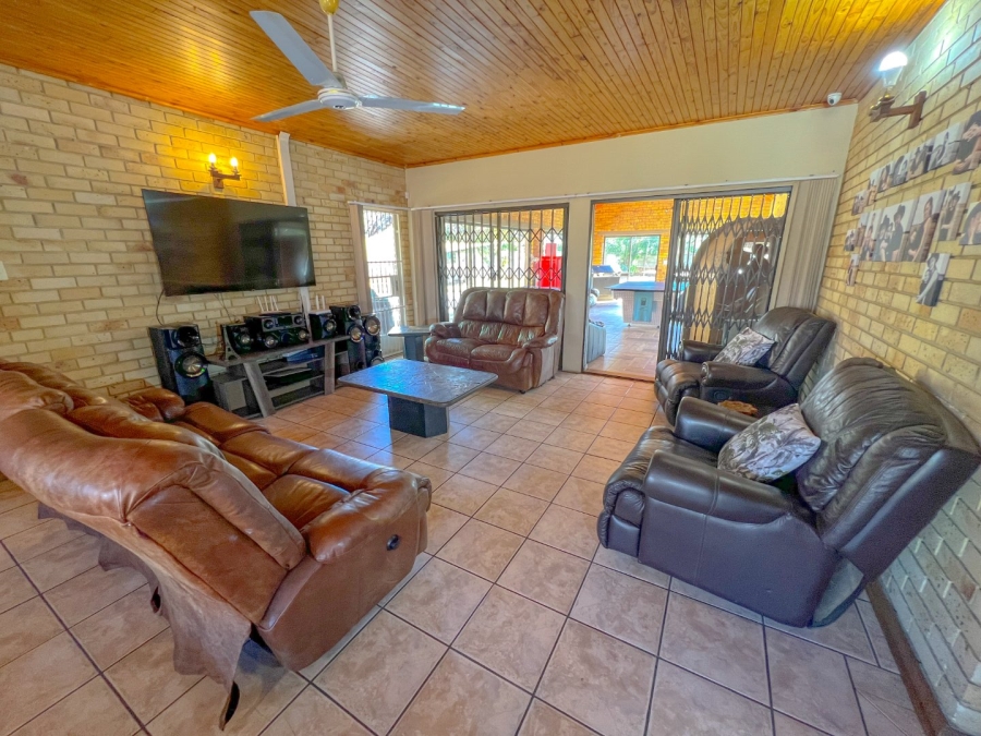 4 Bedroom Property for Sale in Vaalpark Free State